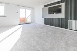 2 King Edward Bay Apartments, Sea Cliff Road, Onchan, IM3 2JE