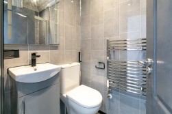 2 King Edward Bay Apartments, Sea Cliff Road, Onchan, IM3 2JE