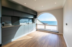 2 King Edward Bay Apartments, Sea Cliff Road, Onchan, IM3 2JE