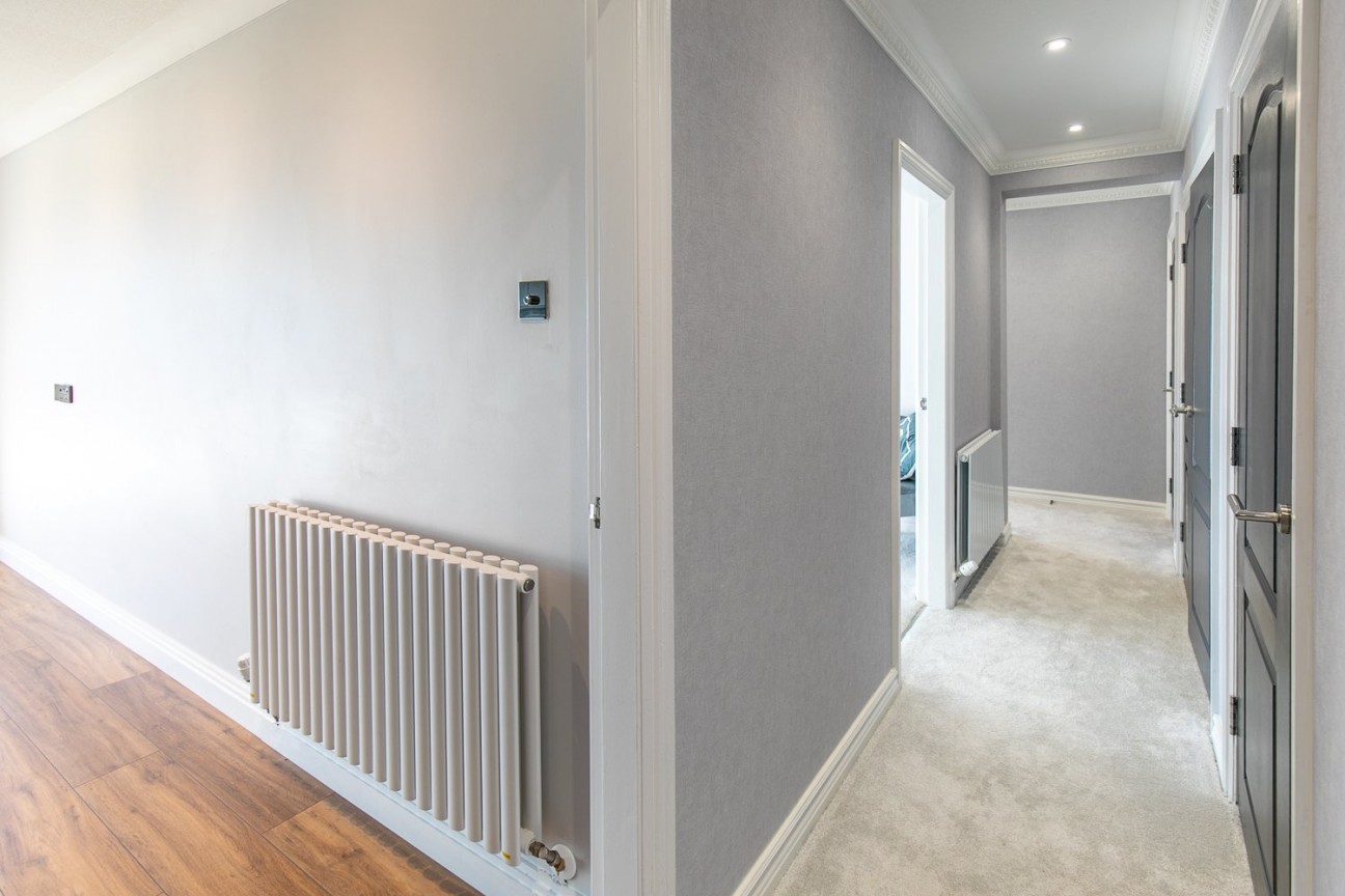 2 King Edward Bay Apartments, Sea Cliff Road, Onchan, IM3 2JE