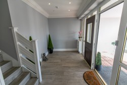 2 King Edward Bay Apartments, Sea Cliff Road, Onchan, IM3 2JE