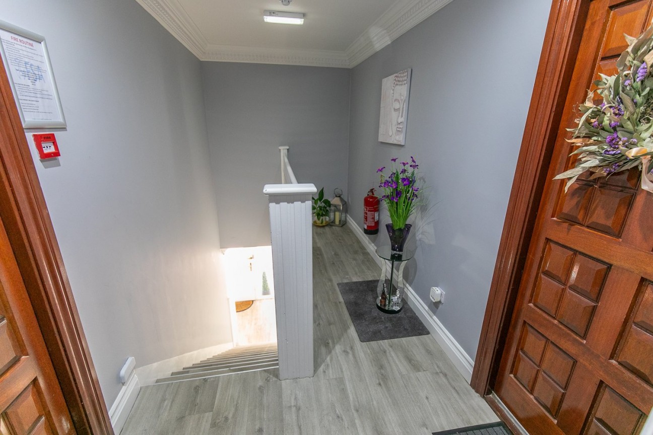 2 King Edward Bay Apartments, Sea Cliff Road, Onchan, IM3 2JE