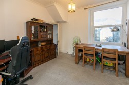 2, Avondale Road, Onchan, IM3 1AG