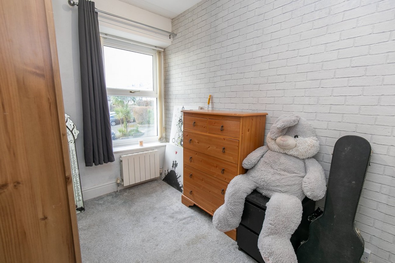 2, Avondale Road, Onchan, IM3 1AG