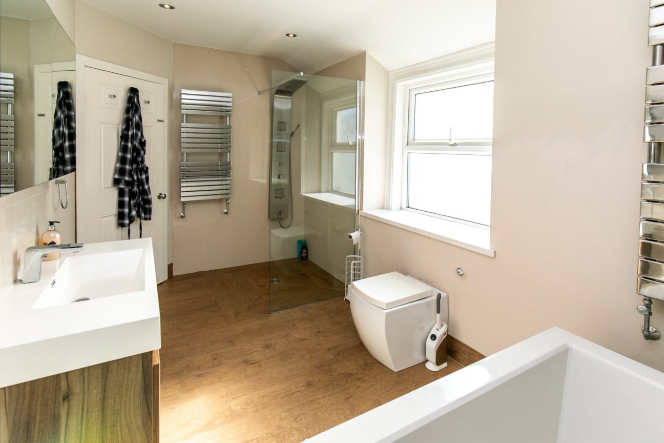 45, Royal Avenue West, Onchan, IM3 1HE