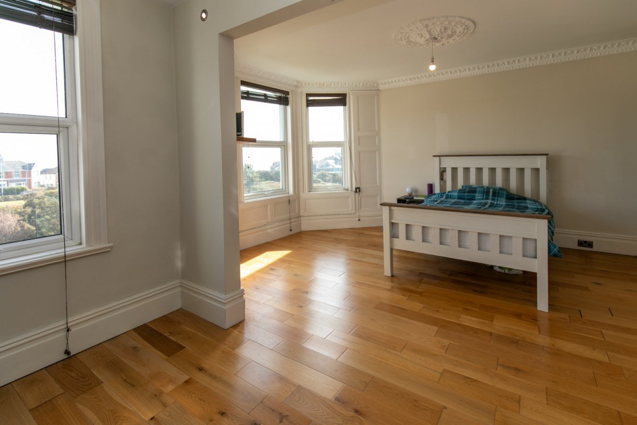 45, Royal Avenue West, Onchan, IM3 1HE