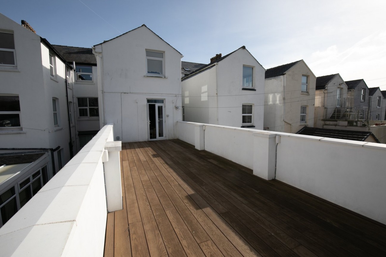45, Royal Avenue West, Onchan, IM3 1HE