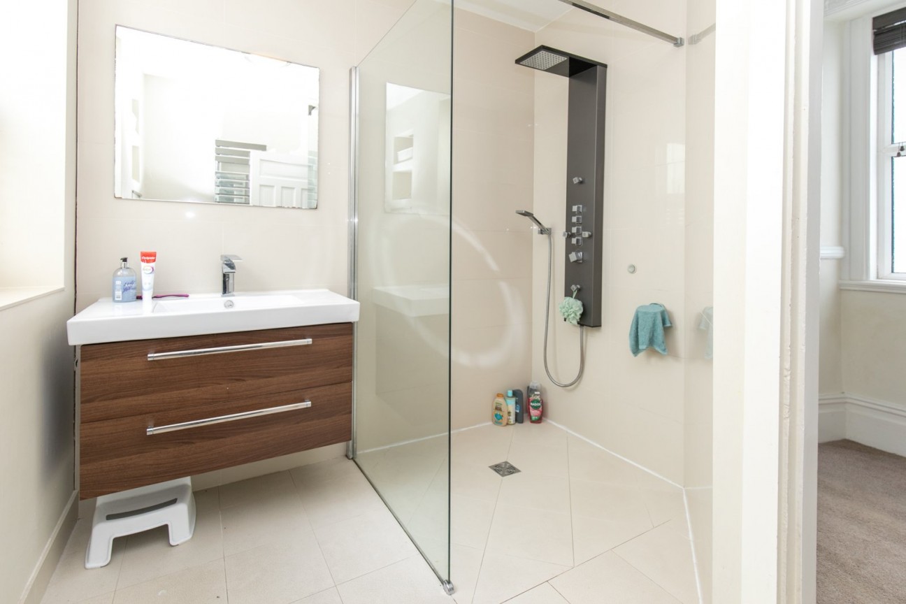 45, Royal Avenue West, Onchan, IM3 1HE