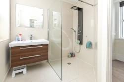 45, Royal Avenue West, Onchan, IM3 1HE