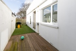 45, Royal Avenue West, Onchan, IM3 1HE