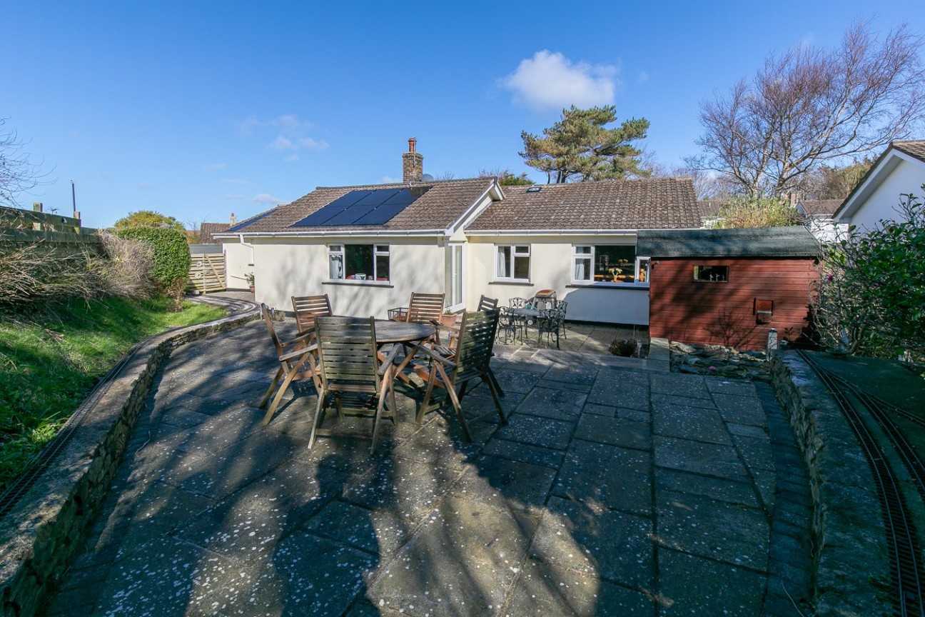 6, Links Close, Peel, Isle of Man, IM5 1DG