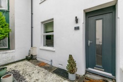 3 Loch Villas, Gibson Street, Isle of Man, IM8 3DR