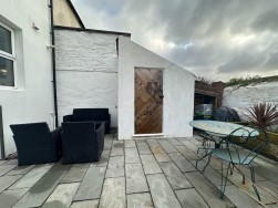 3 Loch Villas, Gibson Street, Isle of Man, IM8 3DR