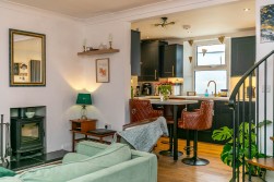 3 Loch Villas, Gibson Street, Isle of Man, IM8 3DR