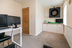 7, Glen Falcon Terrace, IM2 3HR