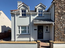 Slaynt As Shee, Glen Road, Laxey, Isle of Man, IM4 7AB