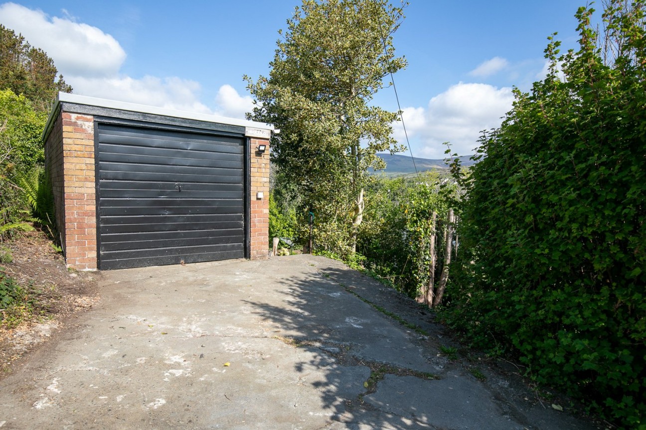 Kololo, Telephone Exchange Road, Laxey, Isle of Man, IM4 7HU