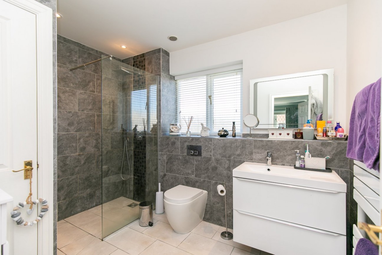 10, Horseshoe Avenue, Douglas, Isle of Man, IM2 1QS
