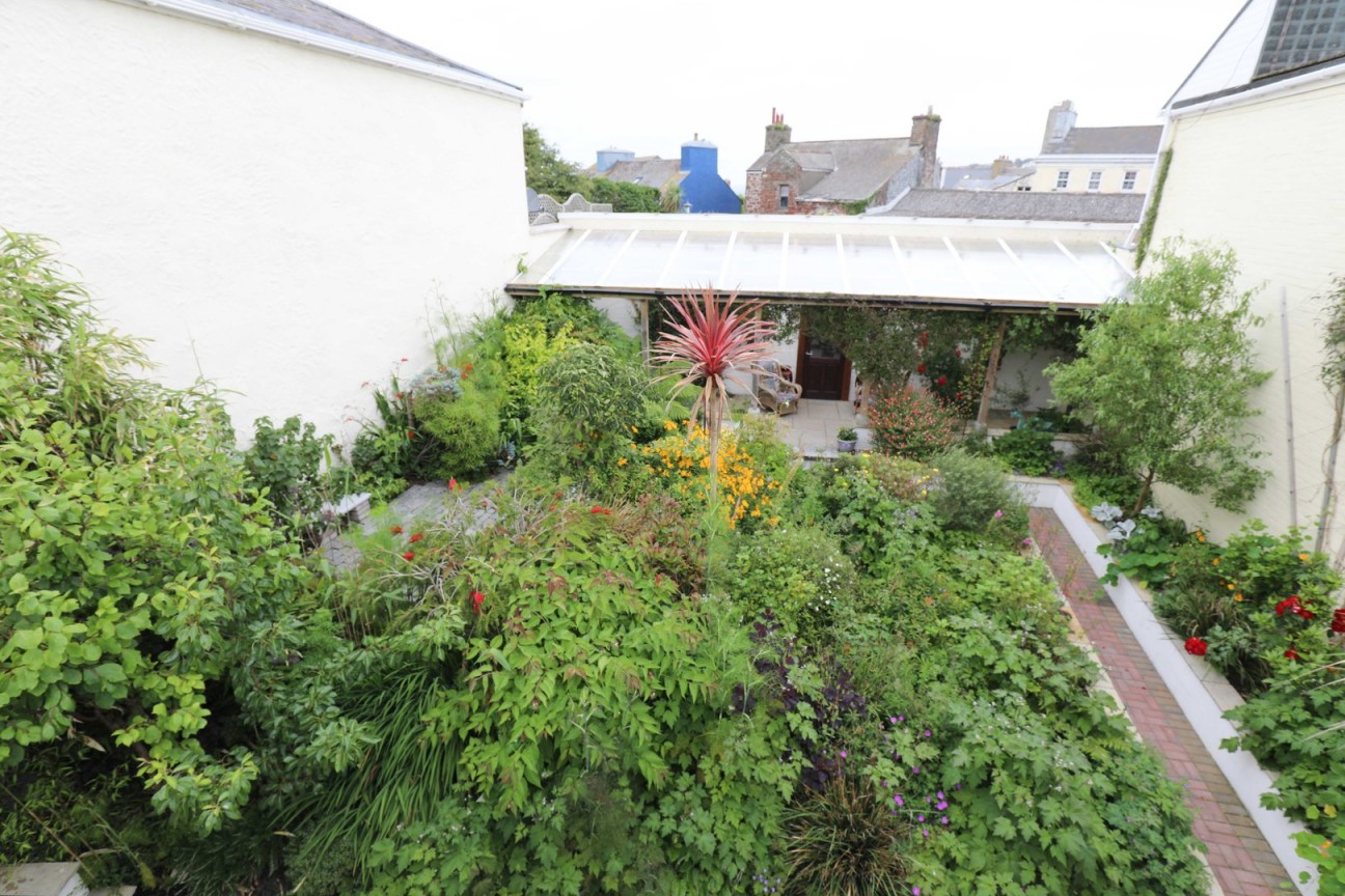 3 + 5, Douglas Street, Peel, Isle of Man, IM5 1BA