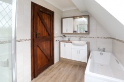 40, Farmhill Park, Douglas, Isle of Man, IM2 2ED