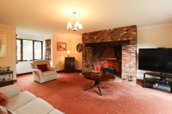 40, Farmhill Park, Douglas, Isle of Man, IM2 2ED