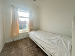 25, Bray Hill, Douglas, IM2 5BF
