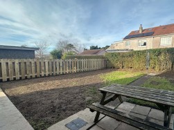 25, Bray Hill, Douglas, IM2 5BF