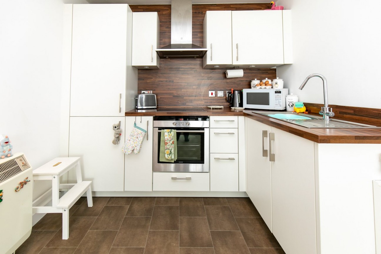 119 Spectrum Apartments, Central Promenade, Douglas, IM2 4JL