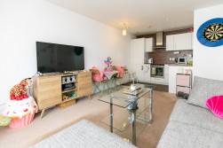 119 Spectrum Apartments, Central Promenade, Douglas, IM2 4JL