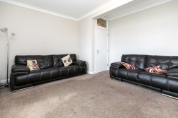 Flat 10, Angel Court, Central Promenade, Isle of Man, IM2 4LN