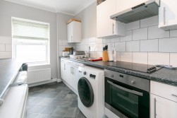 Flat 10, Angel Court, Central Promenade, Isle of Man, IM2 4LN