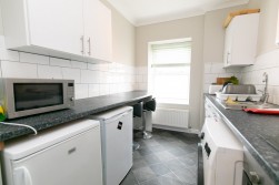 Flat 10, Angel Court, Central Promenade, Isle of Man, IM2 4LN