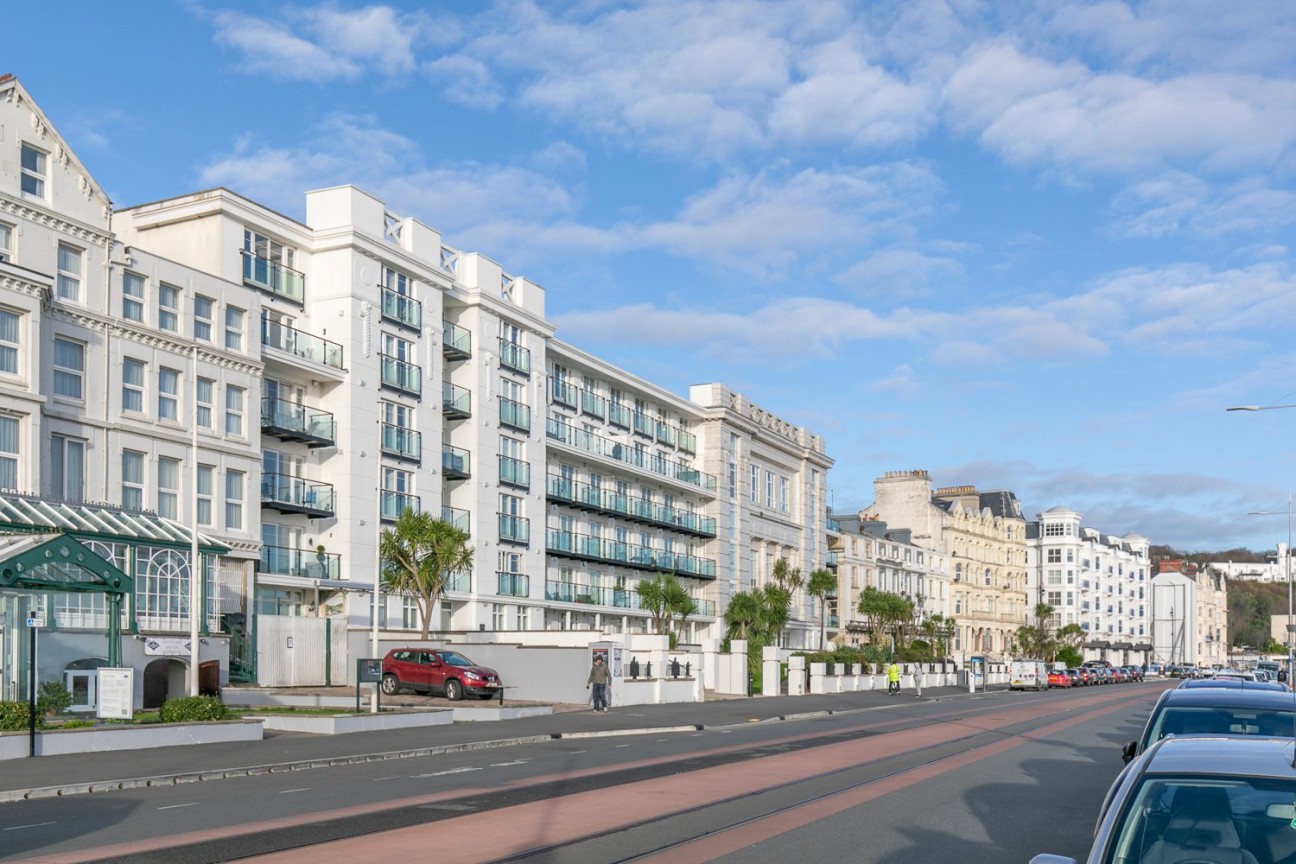 159 Spectrum Apartments, Central Promenade, Douglas, IM2 4JL