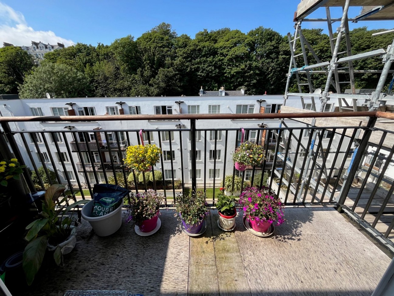 159 Spectrum Apartments, Central Promenade, Douglas, IM2 4JL