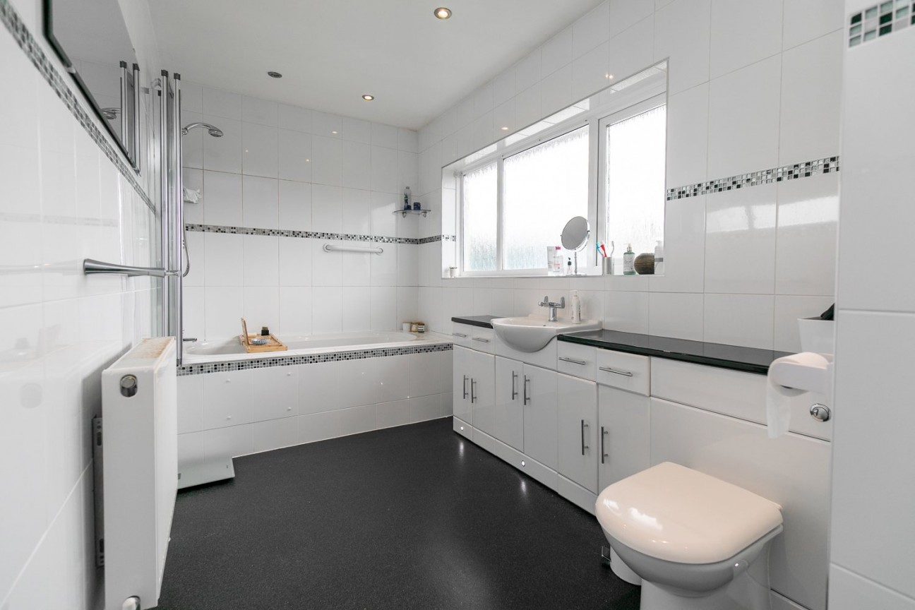 15, Third Avenue, Douglas, IM2 6AL