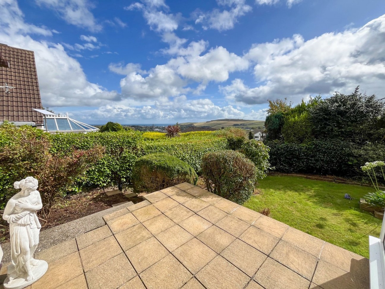 8, Hilltop View, Douglas, IM2 2LA