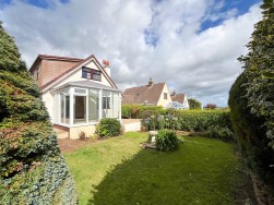 8, Hilltop View, Douglas, IM2 2LA