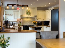 Whiteleaf, Thornhill Park, Ramsey, Isle of Man, IM8 3NB