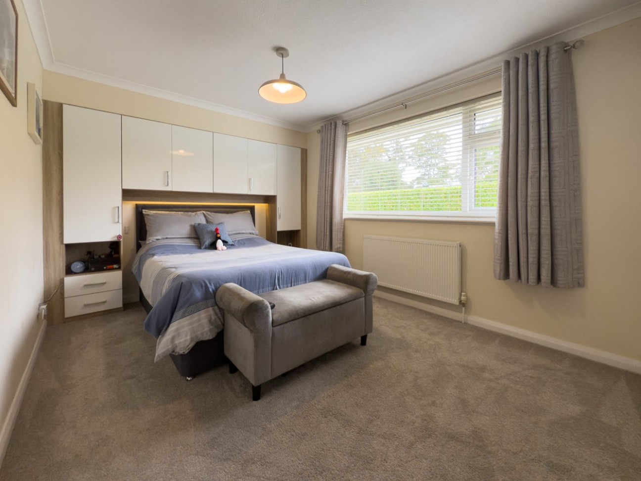 Whiteleaf, Thornhill Park, Ramsey, Isle of Man, IM8 3NB
