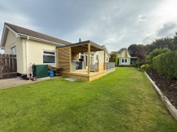 Whiteleaf, Thornhill Park, Ramsey, Isle of Man, IM8 3NB