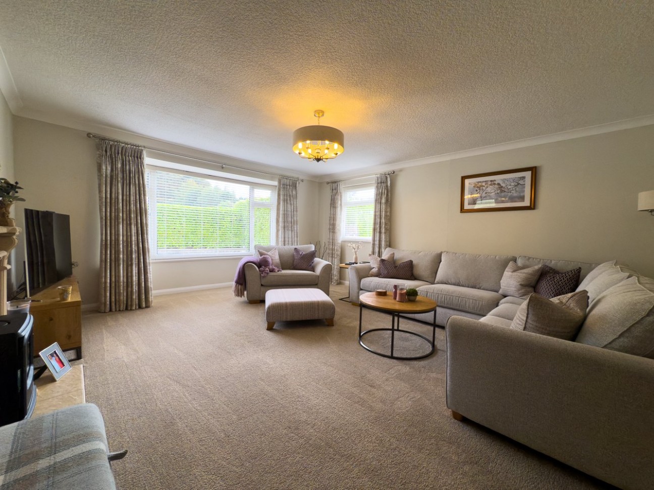 Whiteleaf, Thornhill Park, Ramsey, Isle of Man, IM8 3NB