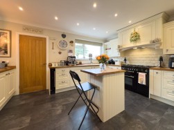 Whiteleaf, Thornhill Park, Ramsey, Isle of Man, IM8 3NB