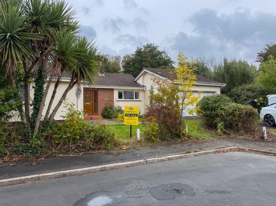 Par Three, Links Close, Peel, Isle of Man, IM5 1DG