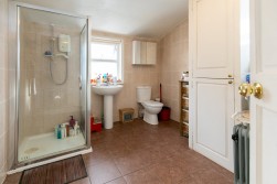 2, Hildesley Road, Isle of Man, IM2 5AZ