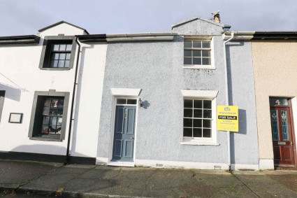 3, Dumbells Terrace, Laxey, IM4 7NY