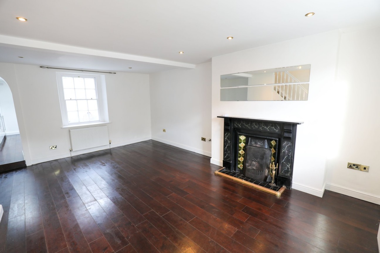 3, Dumbells Terrace, Laxey, IM4 7NY