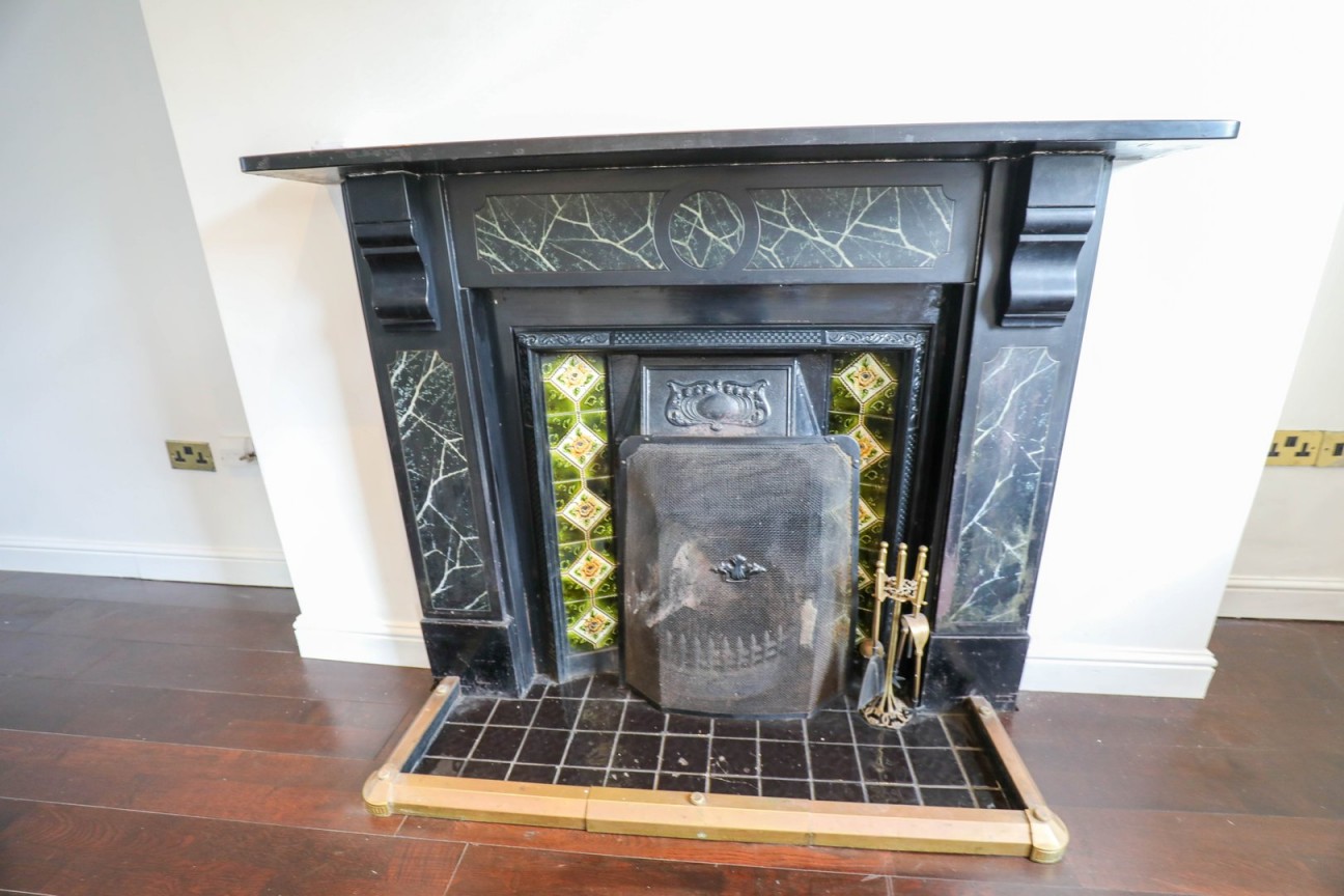 3, Dumbells Terrace, Laxey, IM4 7NY