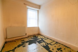 12, Hatfield Grove, Isle of Man, IM1 3HD