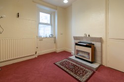 12, Hatfield Grove, Isle of Man, IM1 3HD