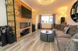 6, Glen Park Drive, Douglas, IM2 6HN